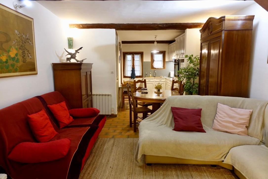 Charmante Maison A Saint Guilhem Le Desert מראה חיצוני תמונה