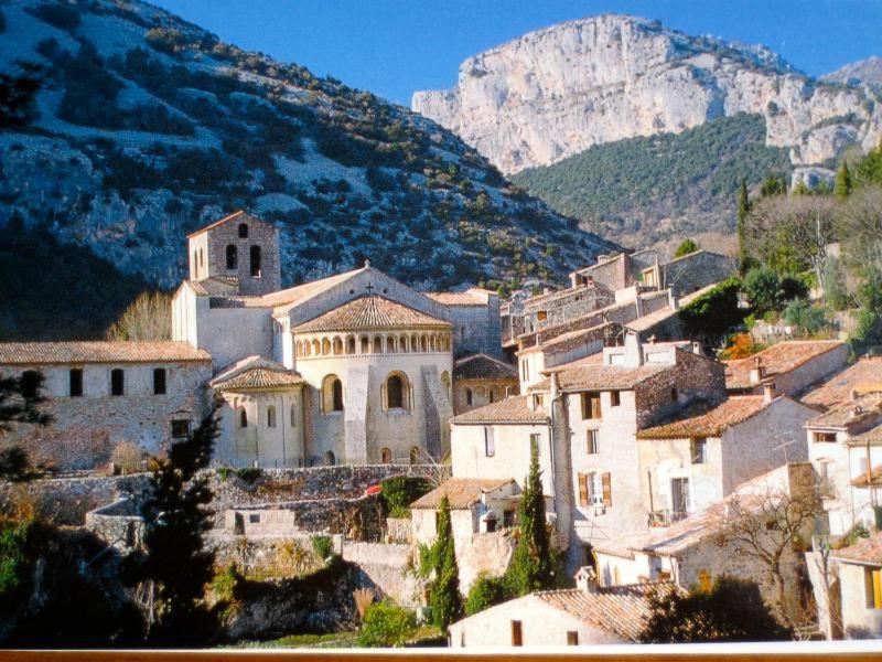 Charmante Maison A Saint Guilhem Le Desert מראה חיצוני תמונה